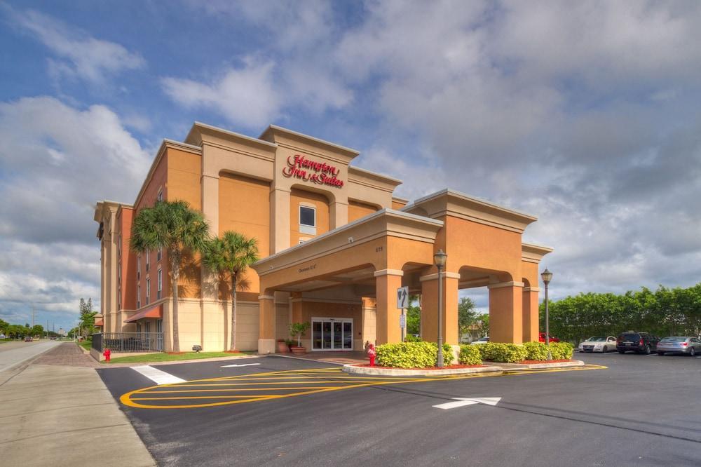 Hampton Inn & Suites Cape Coral / Fort Myers Exteriör bild