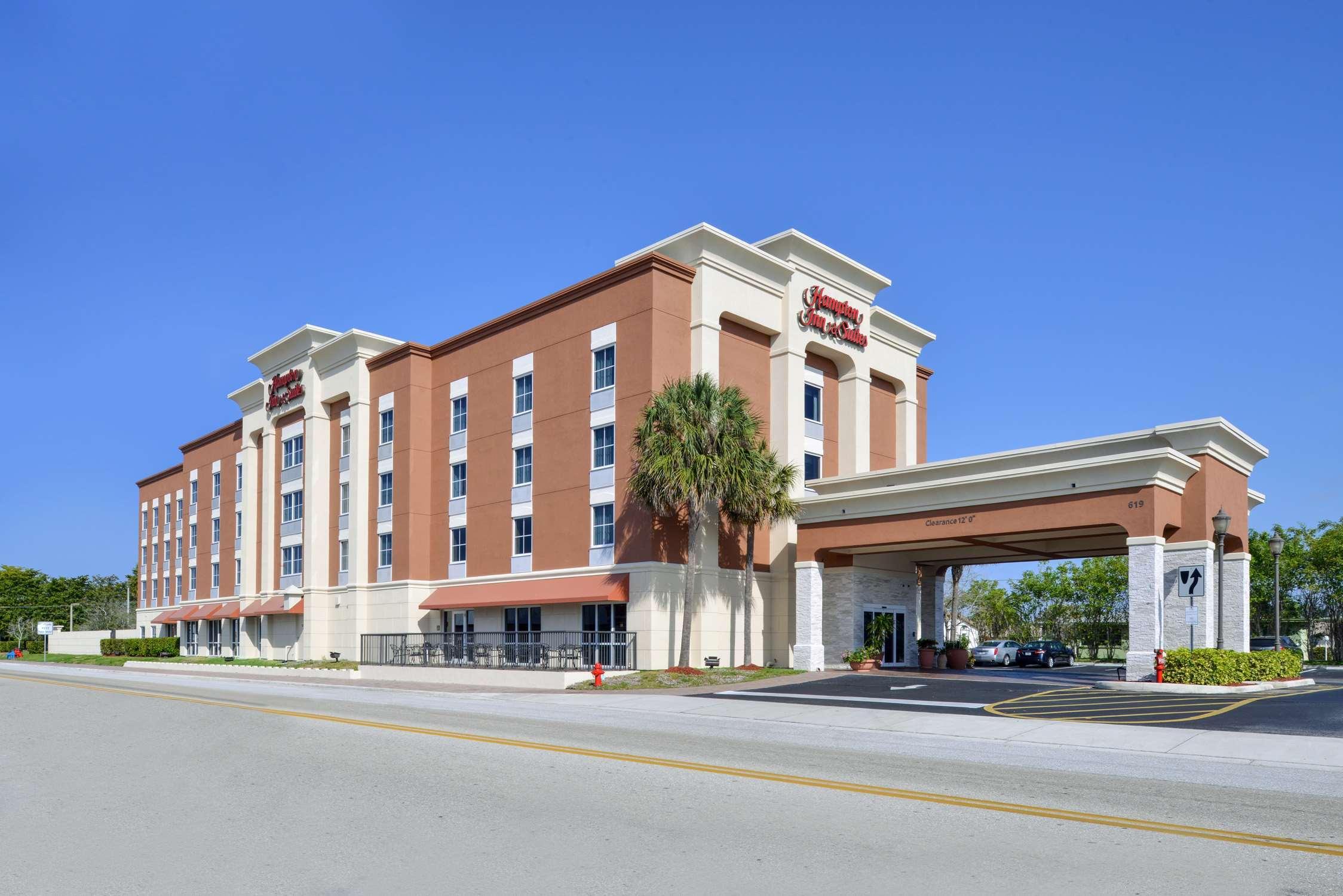 Hampton Inn & Suites Cape Coral / Fort Myers Exteriör bild